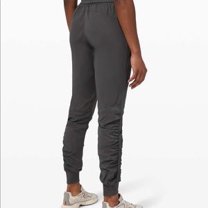 Lululemon Beyond the Studio jogger size 18